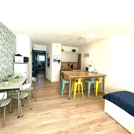 Apartament St Raphael Cote D'azur T2 Et Parking Et Terrasse *